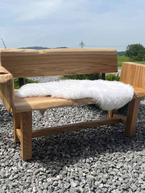 Sitzbank mit Getränkehalter